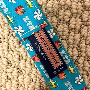 NEVER WORN VINEYARD VINES belt, for the ZTA sorority sister